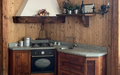 Offerta cucina in legno vecchio